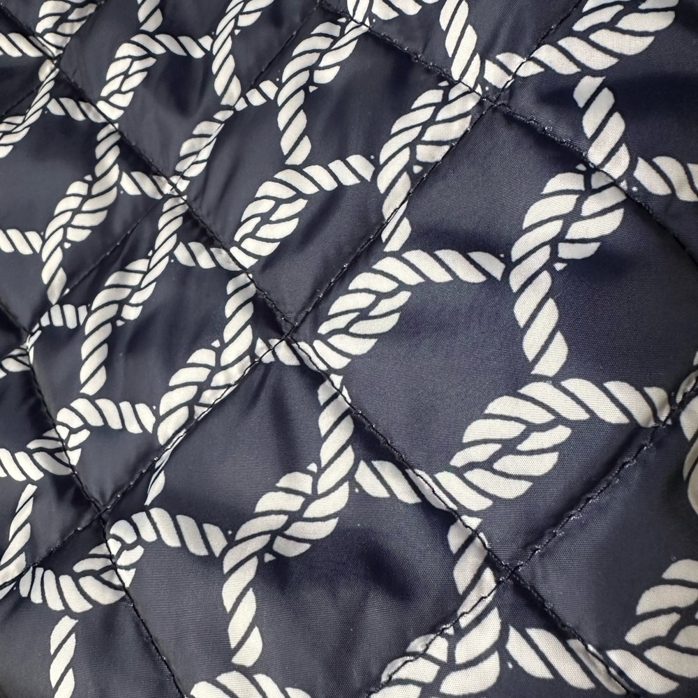 Navy and White Quilted Vest - Picture 4 of 4